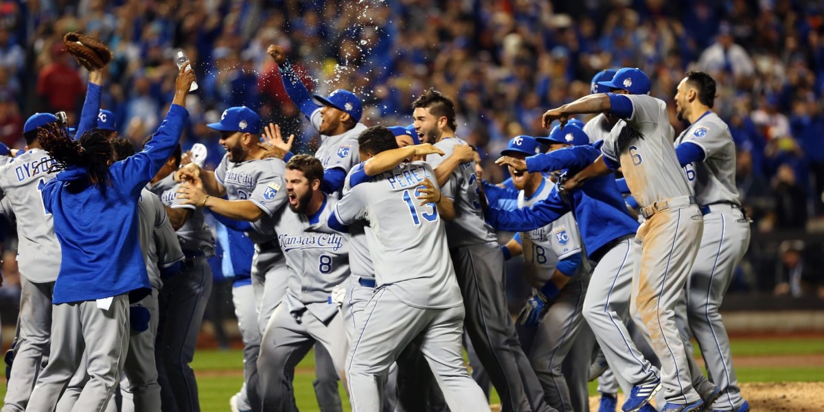 Royals constantly crush Cubs curveballs, vault toward 12-4 victory