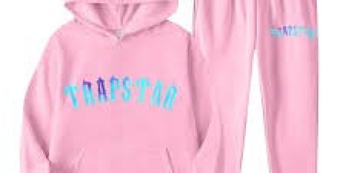 Trapstar Tracksuit – Comfy, Trendy & Perfect Fit