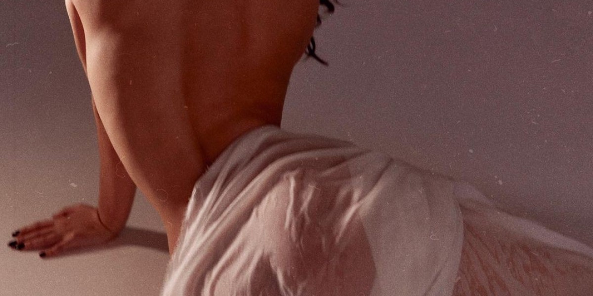 Escorts in Kolkata Call Girls – 24/7 Escort Service