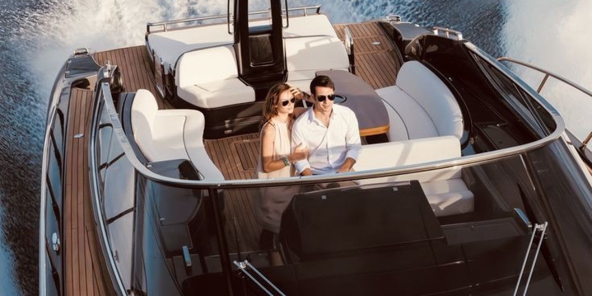 Hot Jet Fly Premium Yacht Rentals