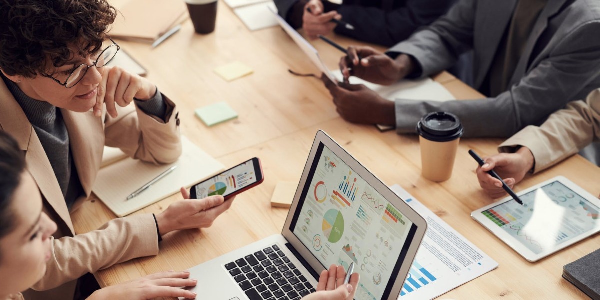 Finding the Right UK Dissertation Writer