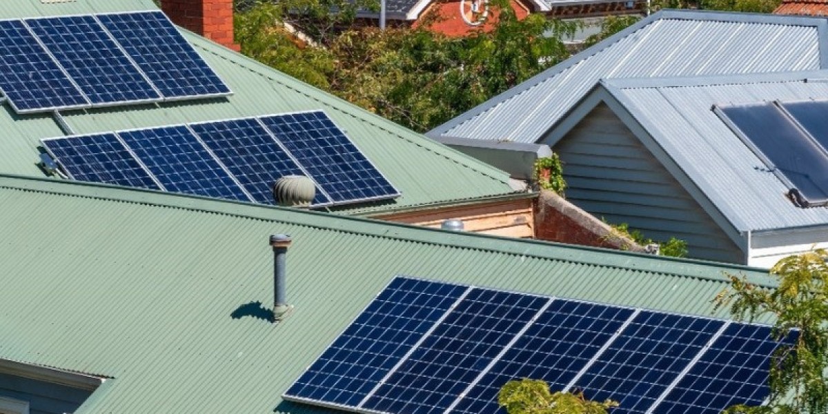 Smart Solar Solutions: From Consultation to Commissioning Expert Solar Project Management for Homes and Businesses