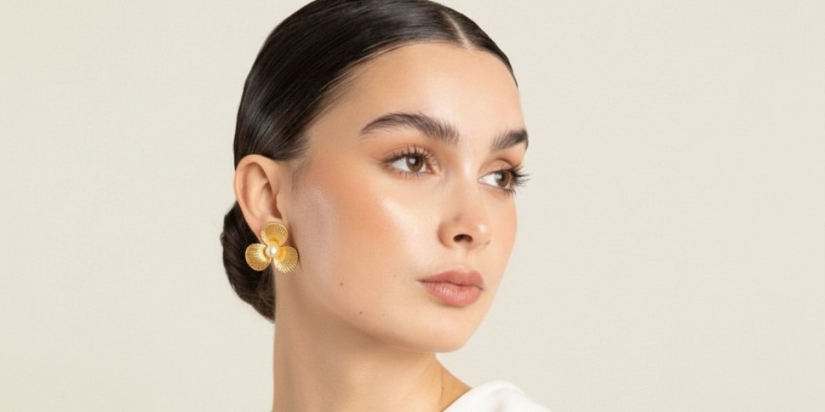 Glamsutra: The Ultimate Destination for Women’s Jewelry That Defines Elegance