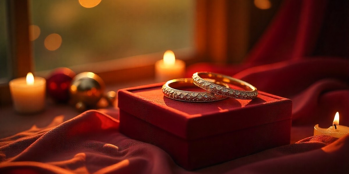 Why Designer Gold Bangles Are the Perfect Christmas Gift for Her?