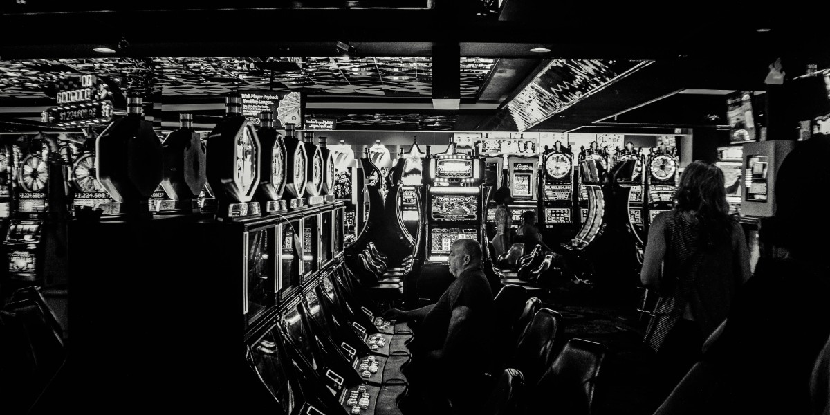 Exploring the Latest Trends in Online Slots: Innovations and Player Preferences Shaping the Future of Gaming