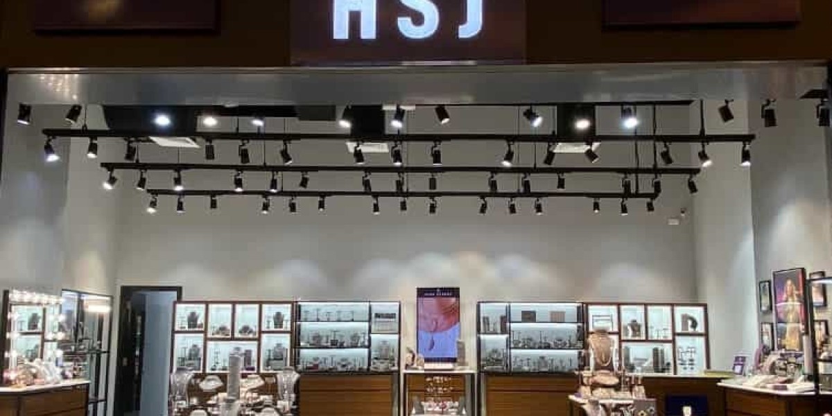 Why Sterling Silver Is the Preferred Metal for Long-Term Daily Wear