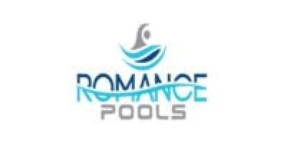 How Professional Pool Builders Fort Lauderdale Transform Outdoor Living Spaces