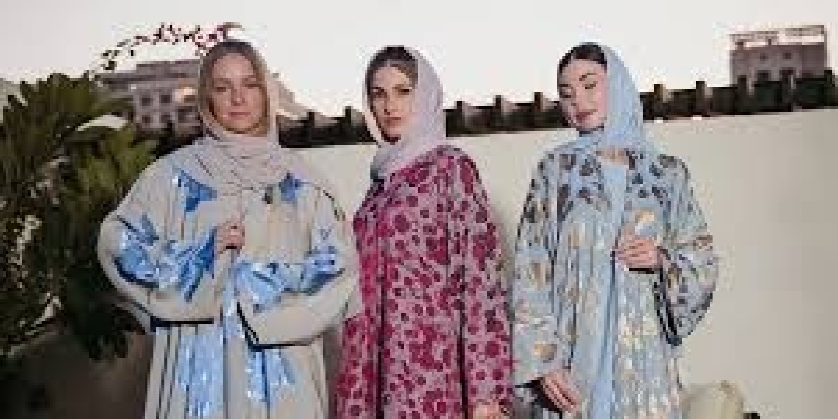 Abaya Dress Styles That Blend Comfort and Elegance